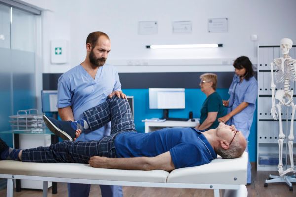 Top 5 experts du genou à Paris pour des soins optimaux